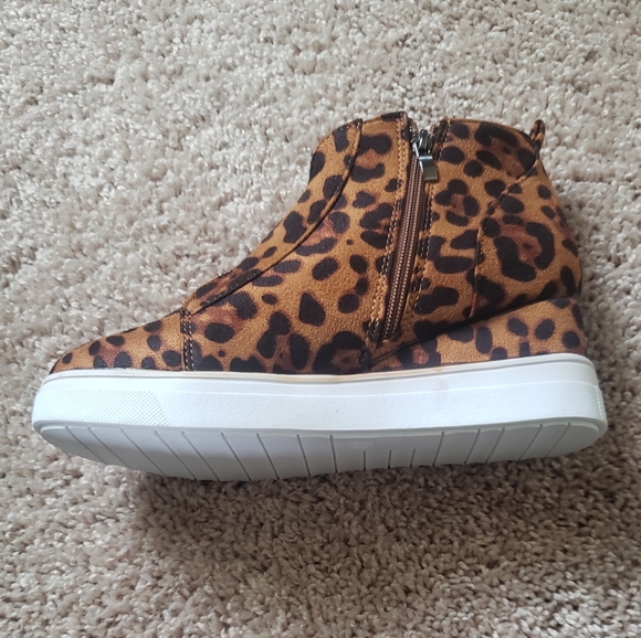 Ccocci Wedge Sneaker Booties NWOT - Picture 6 of 8